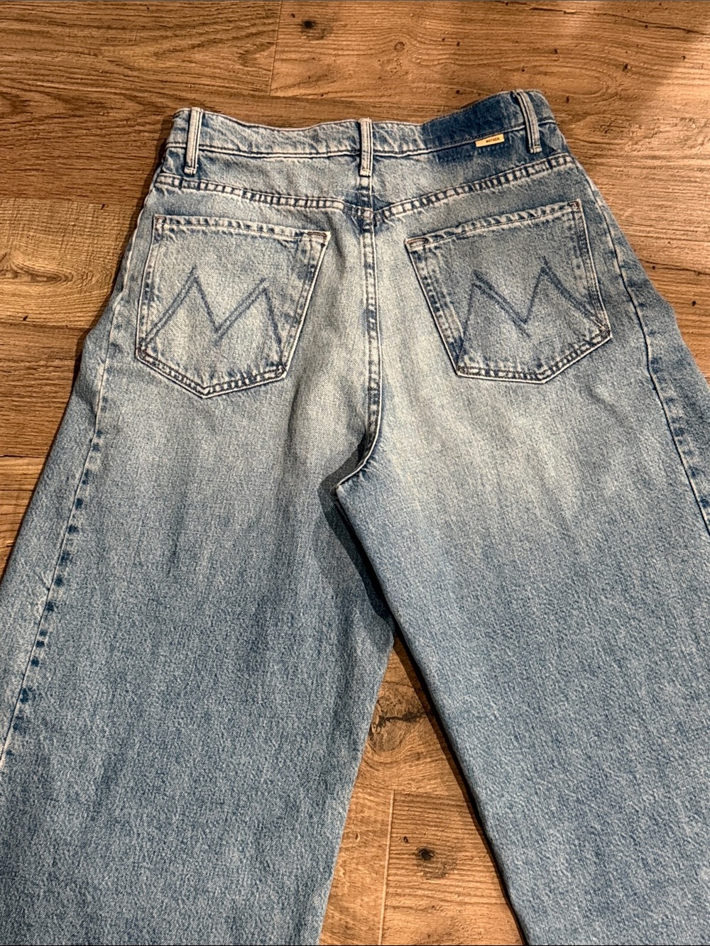 Mother The Pipe Dream Button Sneak Jeans - Picture 6 of 6